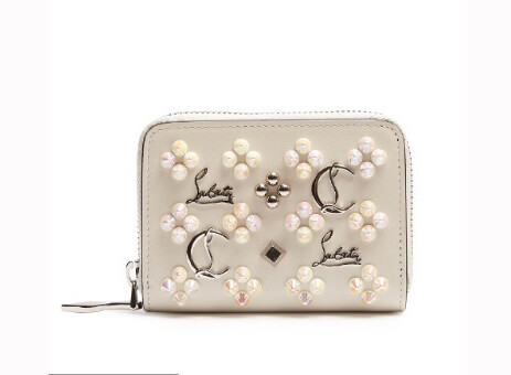 2018大人気新作 クリスチャン ルブタン コピー Christian Louboutin♡パネトーネのレザーウォレット